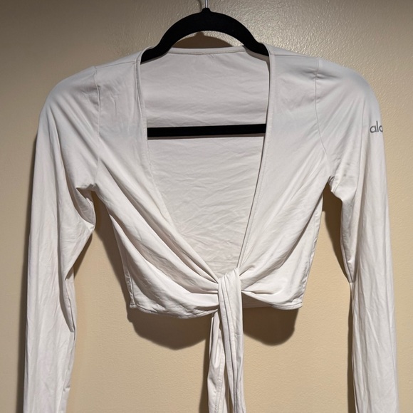 ALO Yoga White Escalate Wrap Top - Picture 8 of 15